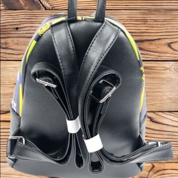 RARE Disney X Funko Pop Backpack & Pin Collection Set Sensational Six - Picture 7 of 9